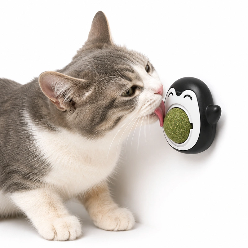 Juguete Para Gato Bola Catnip Diseño Pingüino